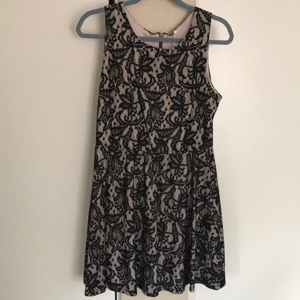 Black/tan Lace dress